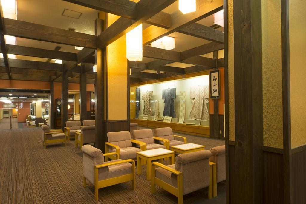 Hotel Gujo Hachiman Buitenkant foto
