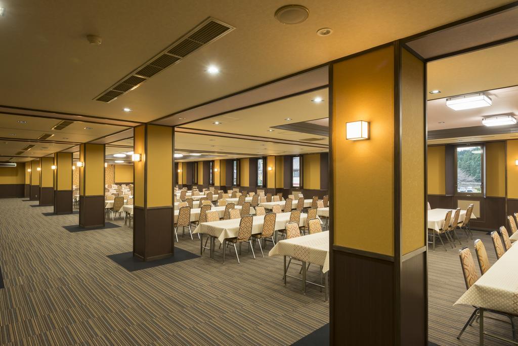 Hotel Gujo Hachiman Buitenkant foto