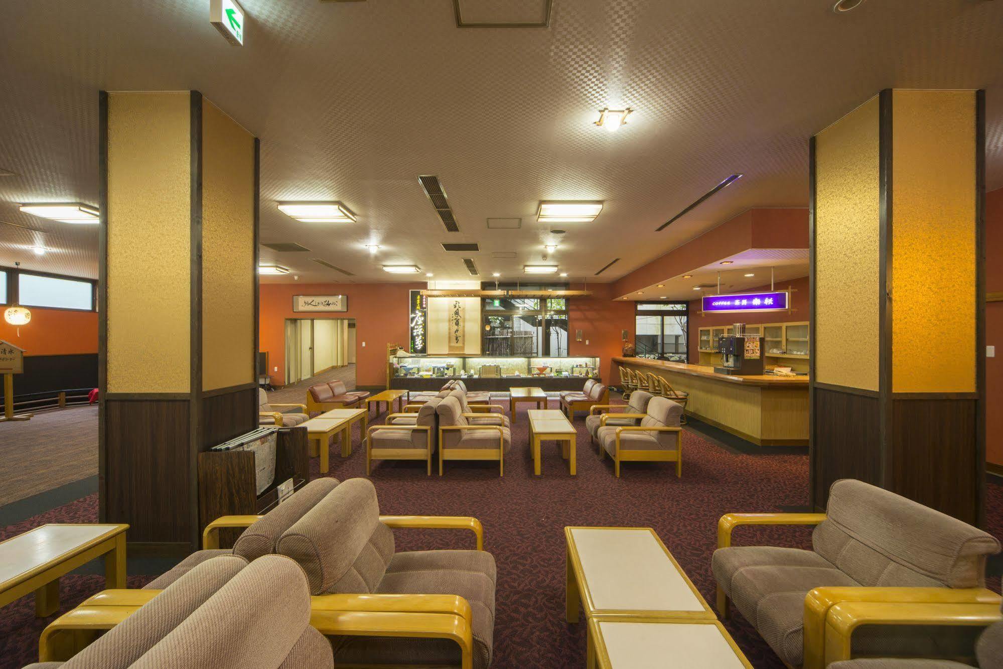 Hotel Gujo Hachiman Buitenkant foto